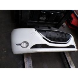 Pare choc avant de PEUGEOT...