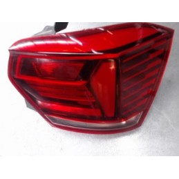 Feu arriere principal droit...