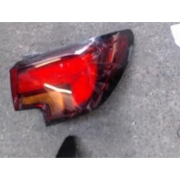 Feu arriere principal droit...