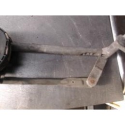 Moteur essuie glace avant...