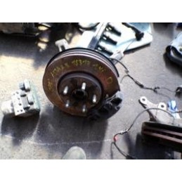 Moyeu avant droit de OPEL...