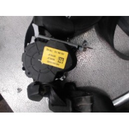 Attache ceinture arrière...