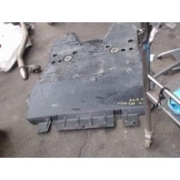 Cache sous moteur de...