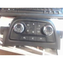 Panneau de commande de clim...