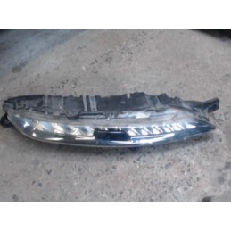 Feu de pare choc droit...