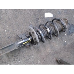 Amortisseur avant droit...