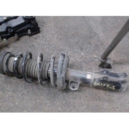 Amortisseur avant droit...