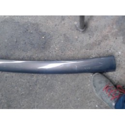 Moulure pare brise droit...