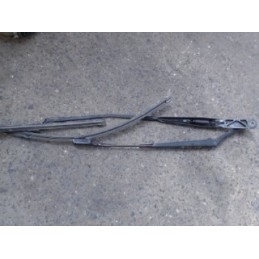 Bras essuie glace avant...