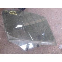 Vitre avant droit de...