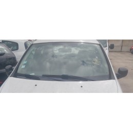 Pare brise RENAULT CLIO III...