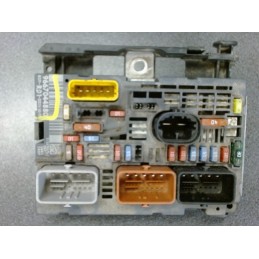 Boitier fusibles CITROEN C4...