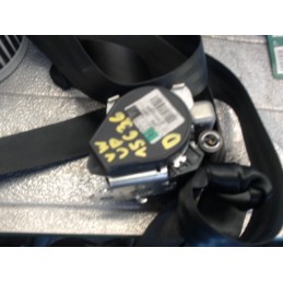 Ceinture avant droit...
