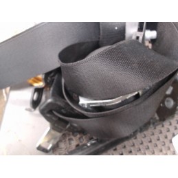 Ceinture avant droit...