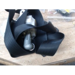 Ceinture avant gauche...