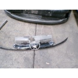 Calandre de PEUGEOT 206...