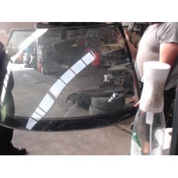 Pare brise OPEL CORSA IV...