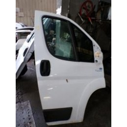 Porte avant droit de FIAT...